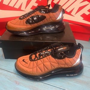 NWB MENS NIKE AIR MAX 720-818 SHOES BV5481 800